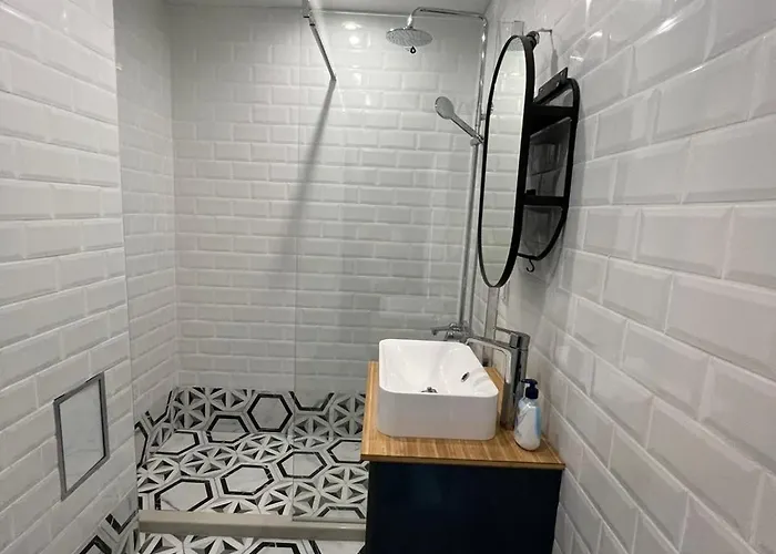 Blue -4people - View *